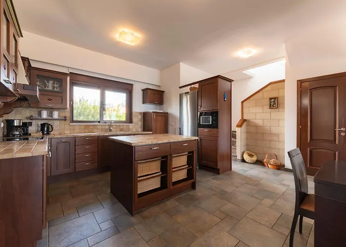 Del Nonno Vila Lardos