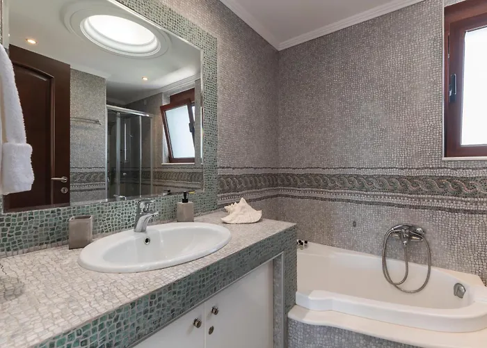 Del Nonno لاردوس